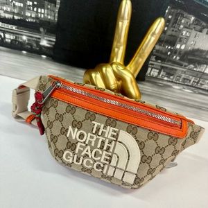 ❌SOLD❌Gucci Northface Collab Bumbag Limited Edition